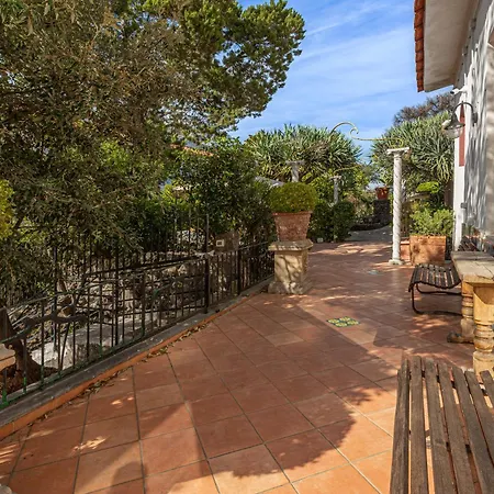 La Luna Di Carta Apartment *